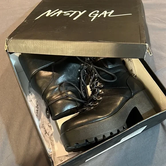 Chunky Platform boots - Picture 5 of 5